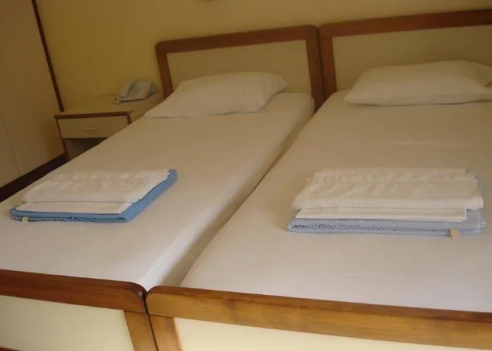 Ionis Hotel Áyios Nikítas